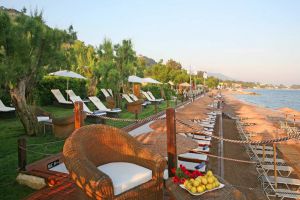 Amathus Elite Suites De Luxe