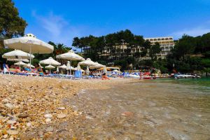 Akrotiri Beach Hotel