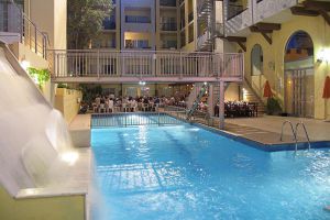 Lefkoniko Beach Hotel