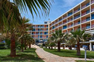 Sirens Beach Hotel