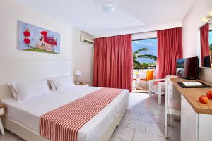 Zephyros Beach Boutique Hotel