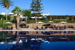 Minos Beach Art Hotel