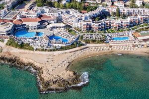 Alexander Beach Hotel