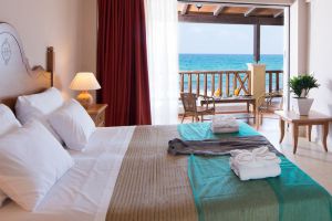 Alexander Beach Hotel
