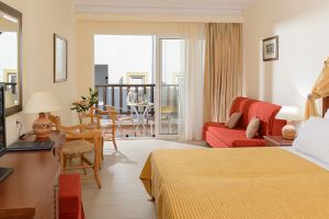 Alexander Beach Hotel