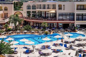 Vantaris Palace Hotel