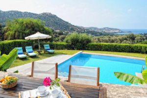 Manolioudis Villa