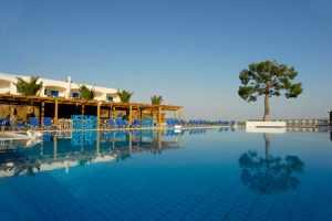 Kinetta Beach Resort & Spa