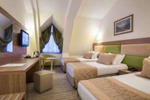 Palan Hotel