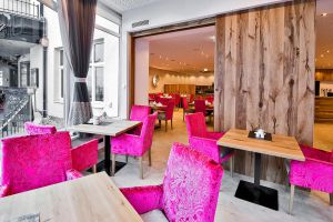 Christine Hotel
