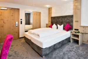 Christine Hotel