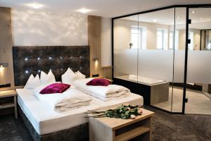 Christine Hotel