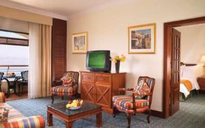 MARRIOT HOTEL  De Luxe