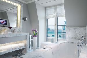 Badezimmer Bathroom Top Floors