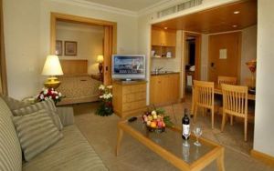 LE MERIDIEN  De Luxe