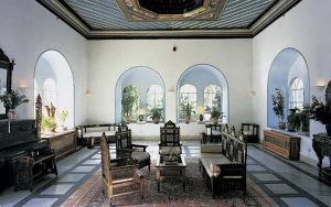 AMERICAN COLONY  De Luxe