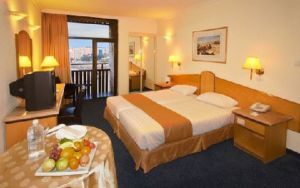 LEONARDO INN +