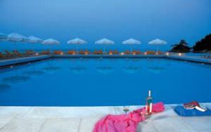 MAKRYAMMOS BUNGALOWS 