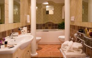 Colonna Beach Resort De Luxe