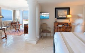 Caesar Augustus Hotel
