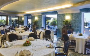 Delfini Strand Hotel Terme