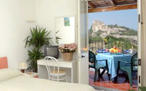 Parco Cartaromana Hotel