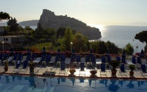 Parco Cartaromana Hotel