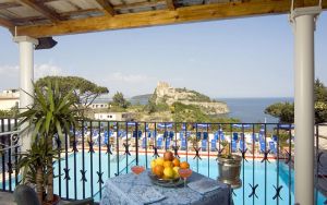 Parco Cartaromana Hotel