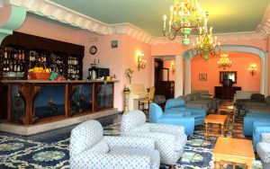 Zaro Hotel