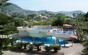 Zaro Hotel