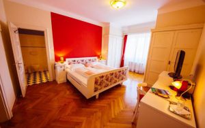 Carinthia Hotel