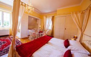Carinthia Hotel