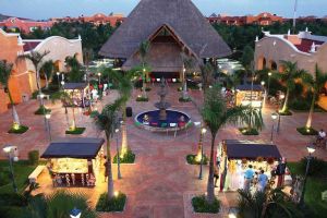 Barcelo Maya Tropical