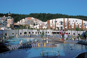 Roger Bad Blumau Therme Hotel