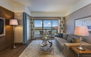 Corner Suite Swim Up Sea View