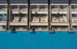 Rooms Swim Up Pool View